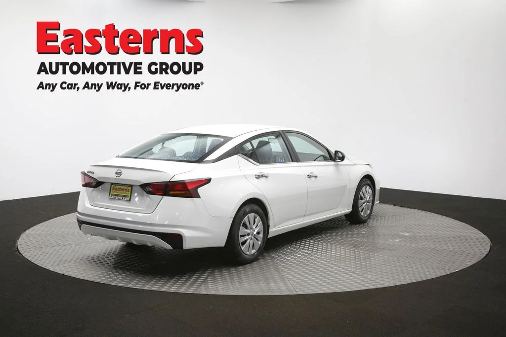 Used 2024 White Nissan 2.5 S image 39