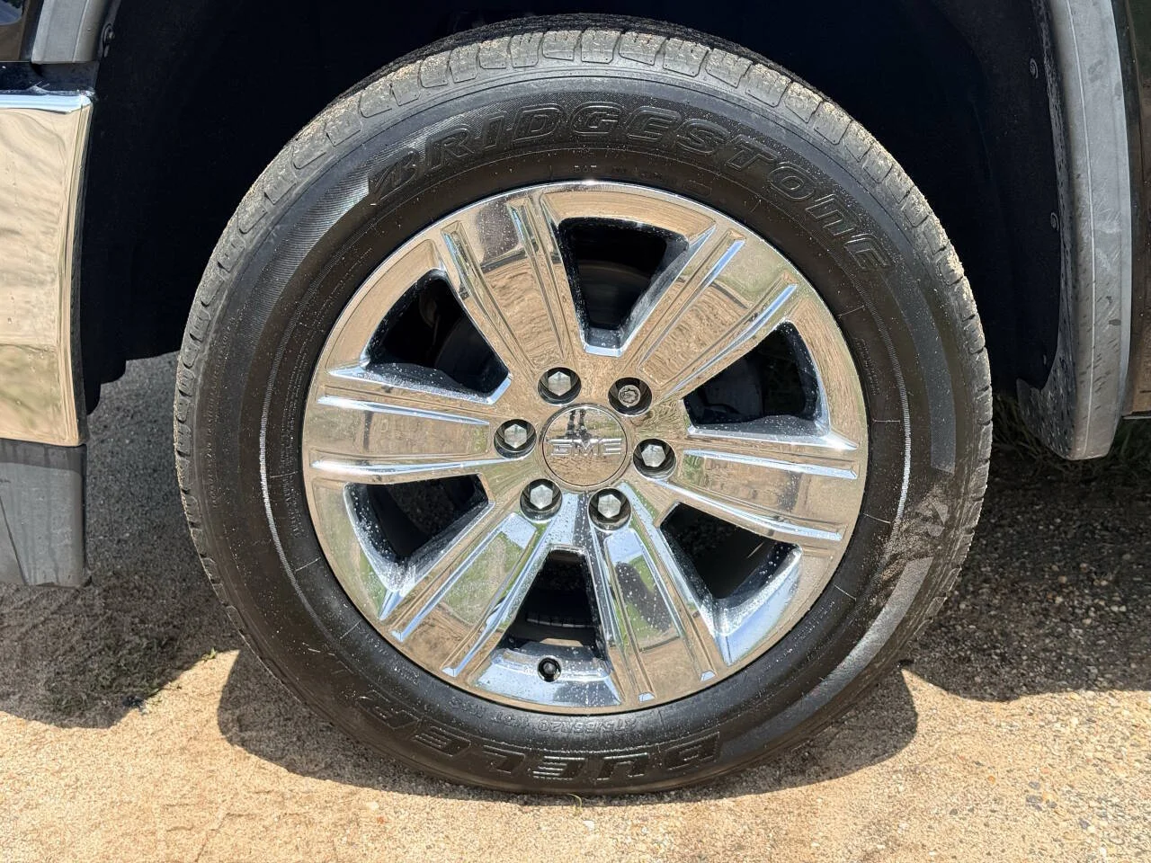 Used 2018 Black GMC SLT 4x2 4dr Crew Cab 5.8 ft. SB image 10