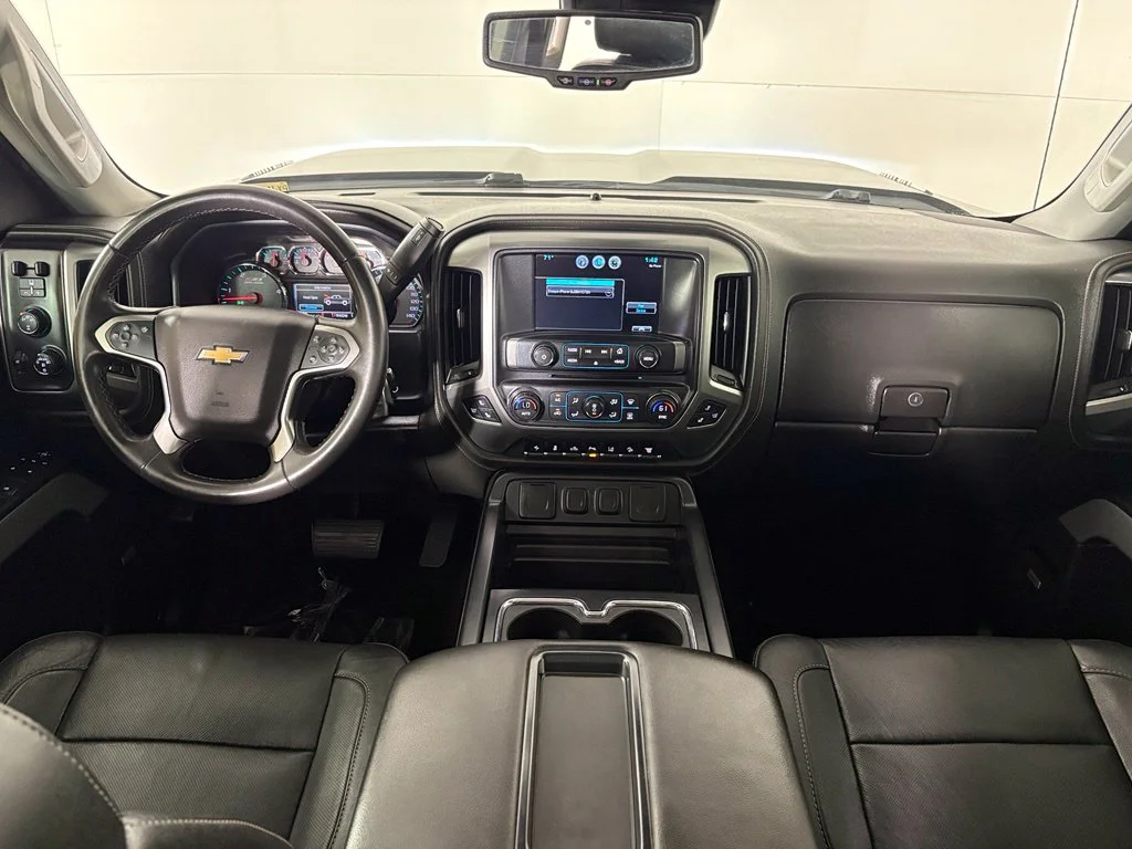 Used 2015 Gray Chevrolet LTZ image 40