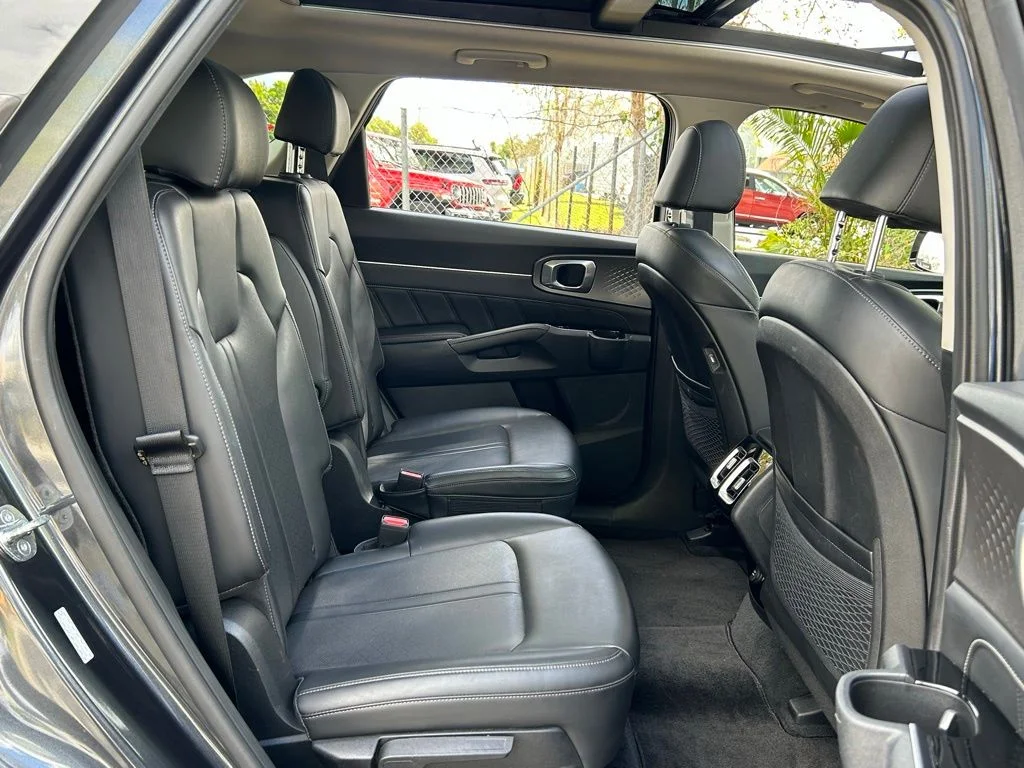 2023 Kia Sorento SX - Photo 41