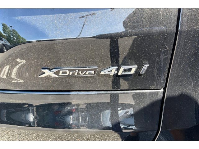 New 2026 Black Sapphire Metallic BMW xDrive40i image 15