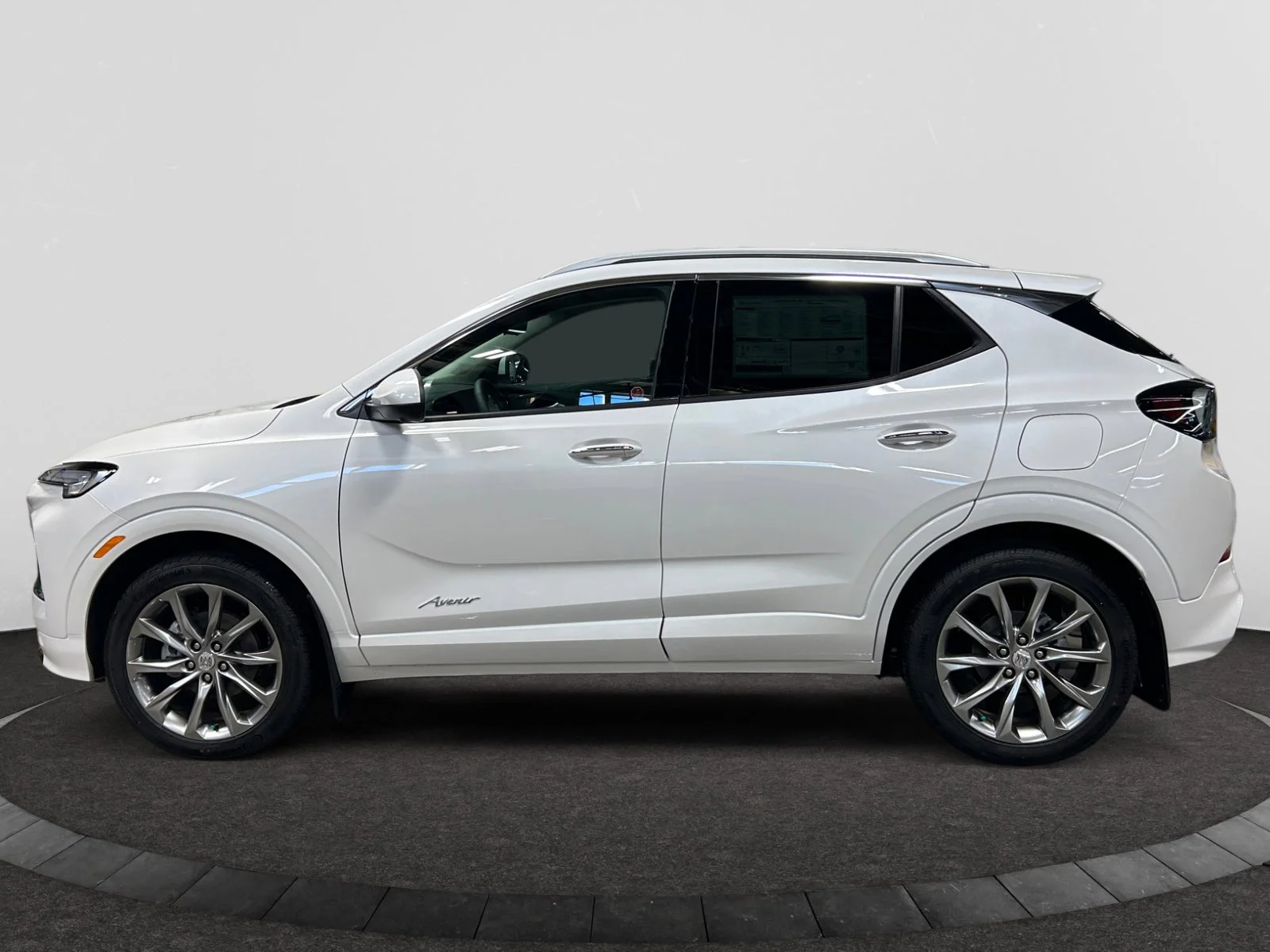 New 2026 White Frost Tricoat Buick Avenir AWD image 2