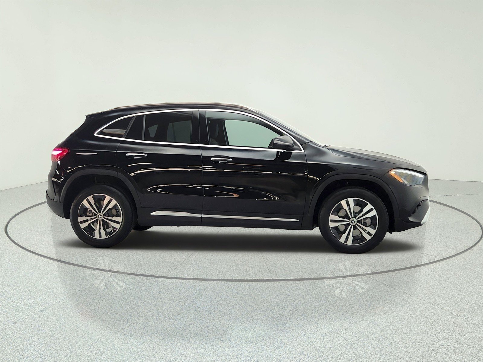 Certified Used 2026 Night Black Mercedes-Benz GLA 250 SUV image 4