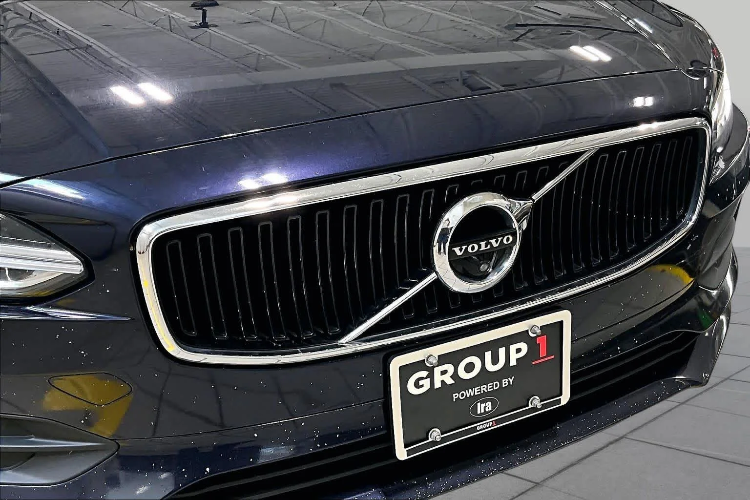 Used 2017 Magic Blue Metallic Volvo Momentum image 30
