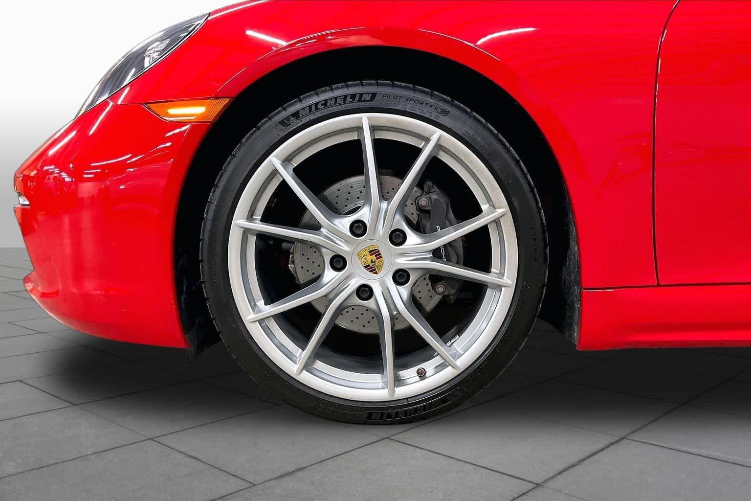 2018 Porsche 718 Base - Photo 10