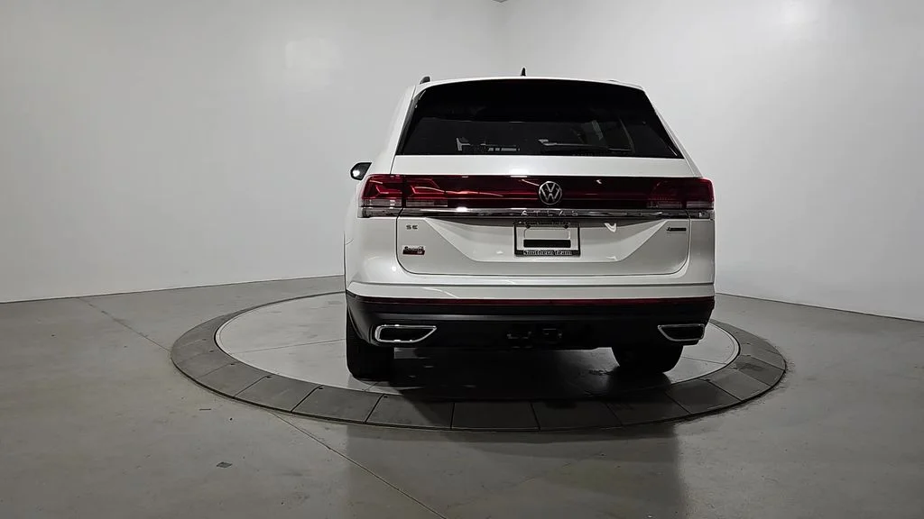 New 2026 White/off-white Volkswagen 2.0T SE w/Technology image 4
