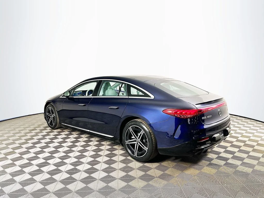 Used 2023 Blue Mercedes-Benz 450 image 4