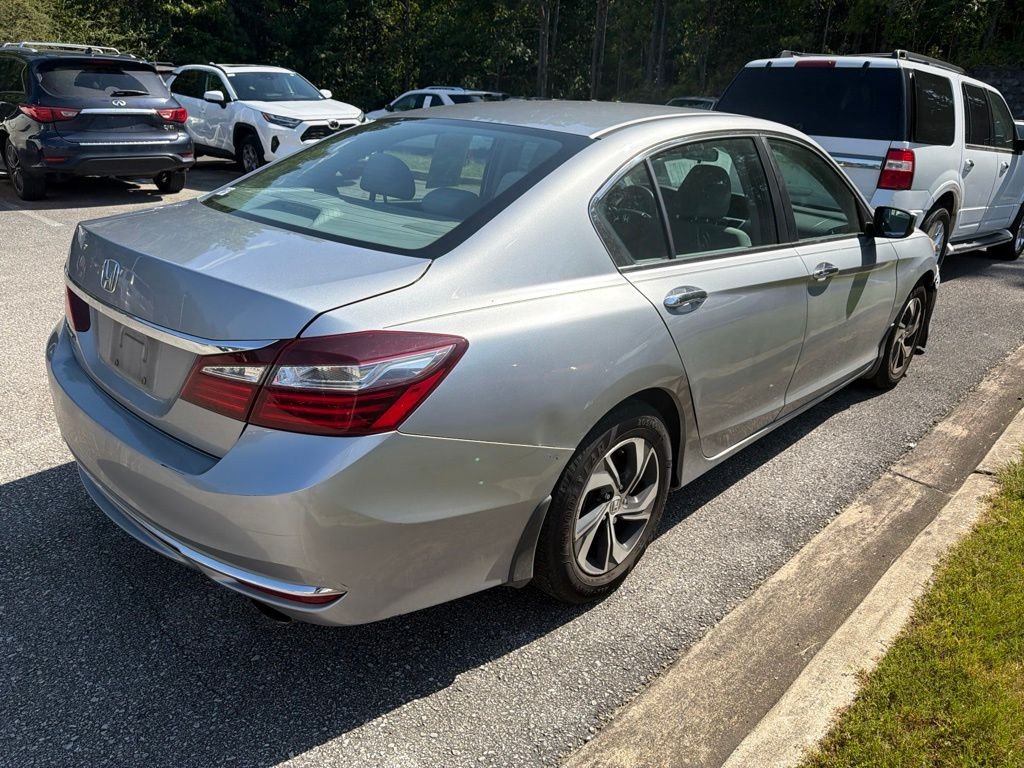Used 2017 Silver Honda LX image 3