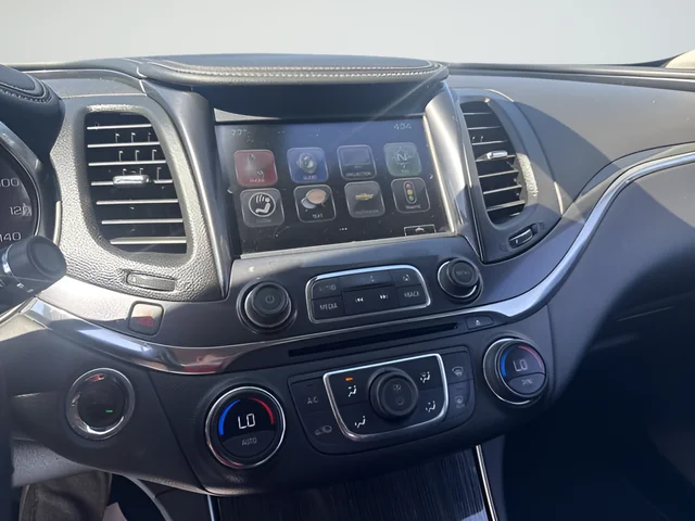 Used 2019 Black Chevrolet Premier image 15