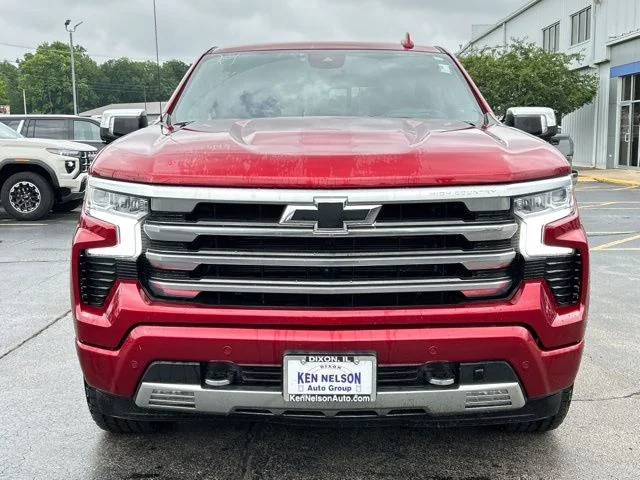 Used 2024 Red Chevrolet High Country image 3