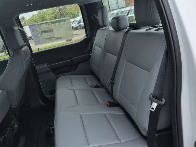 New 2026 Oxford White Ford XL image 14