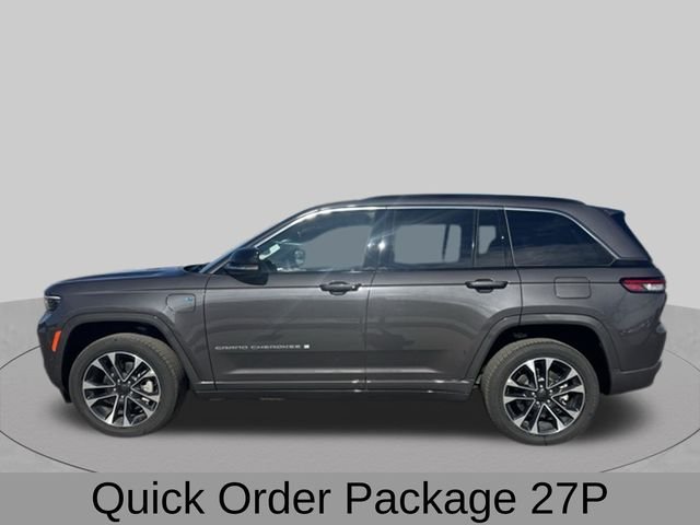 Used 2025 Gray Jeep Overland 4xe image 3