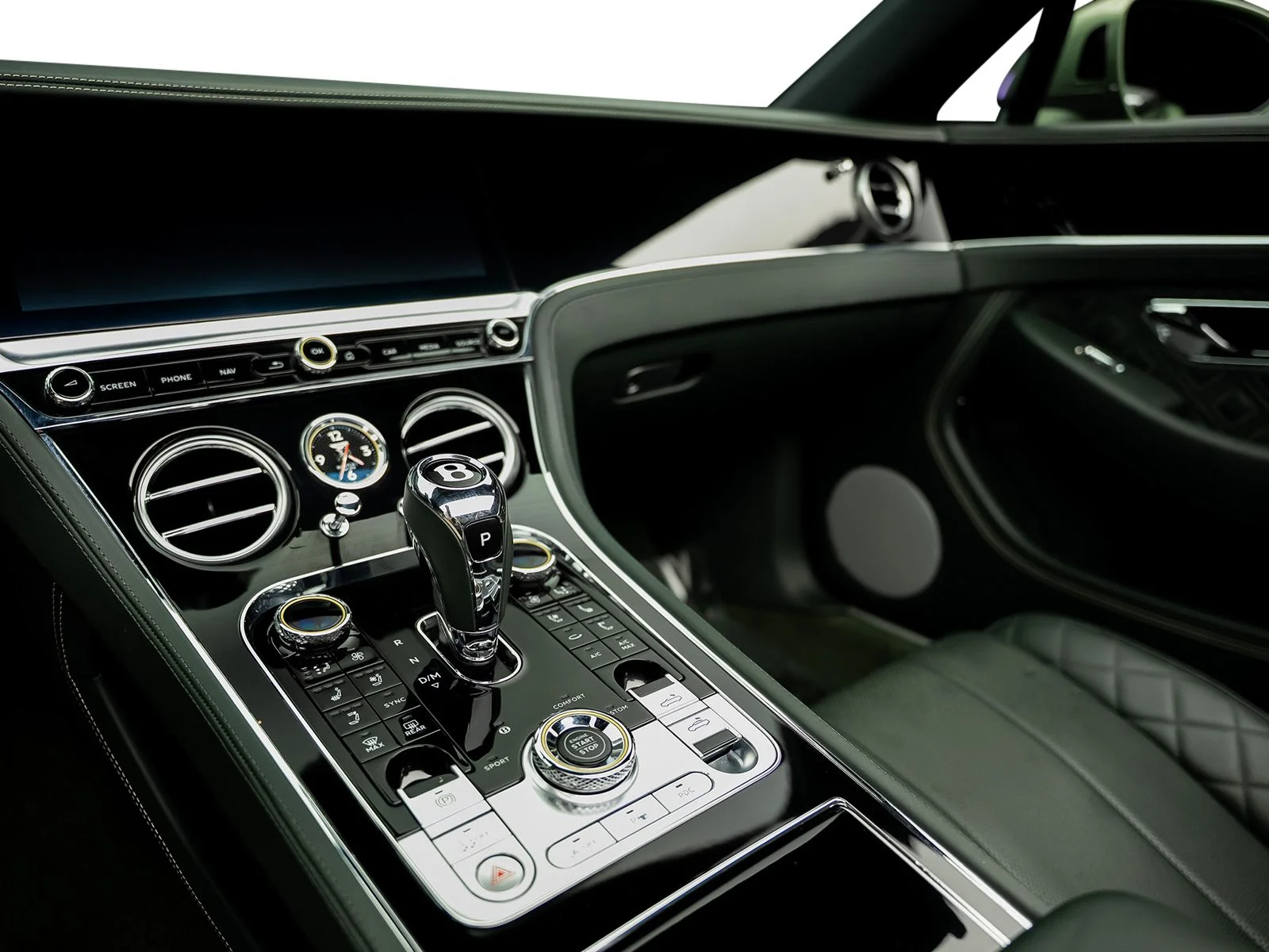 Used 2021 Green Bentley V8 image 42