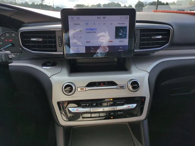 Used 2024 Silver Ford XLT image 20