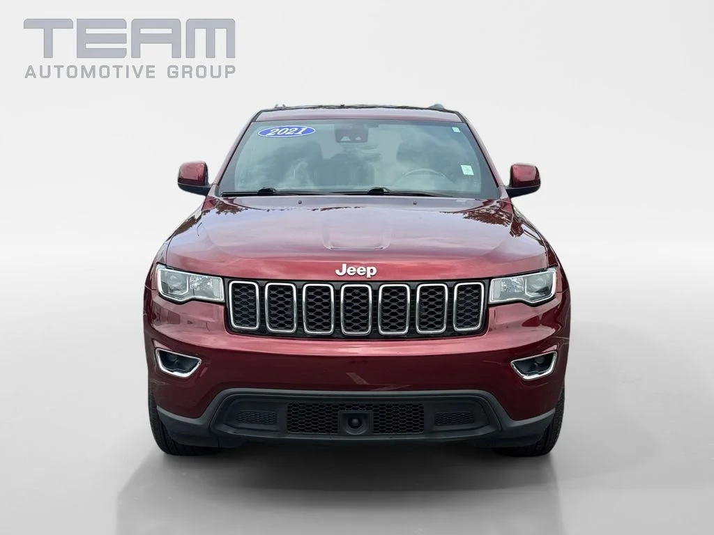 Used 2021 Red Jeep Laredo E image 2