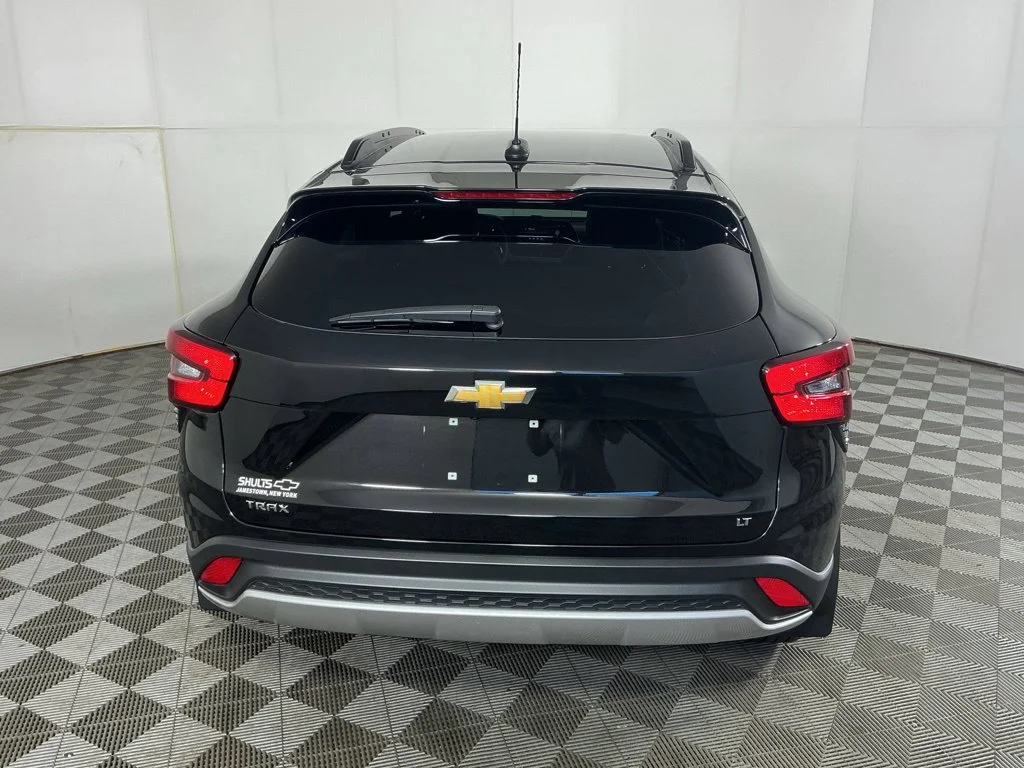 Used 2024 Black Chevrolet LT image 9