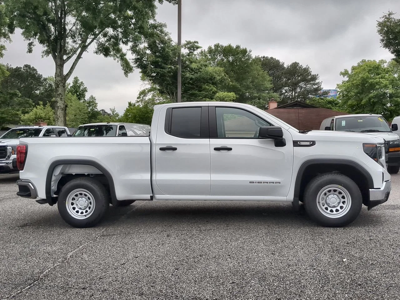 New 2026 Summit White GMC Pro image 9