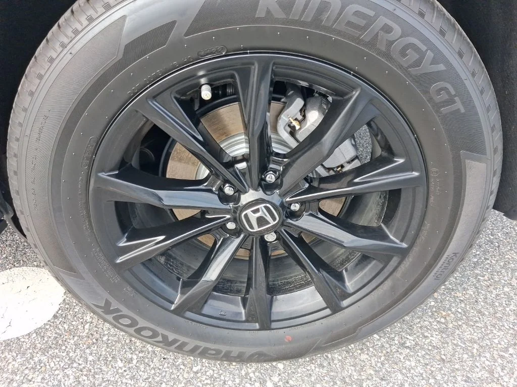 Used 2023  Honda Sport image 12