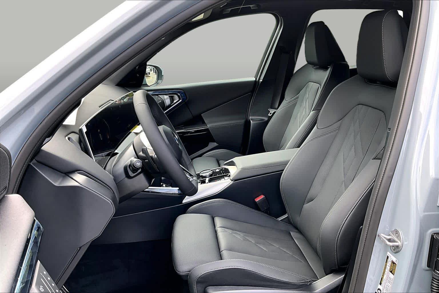 New 2026 Brooklyn Grey Metallic BMW 30 xDrive image 7