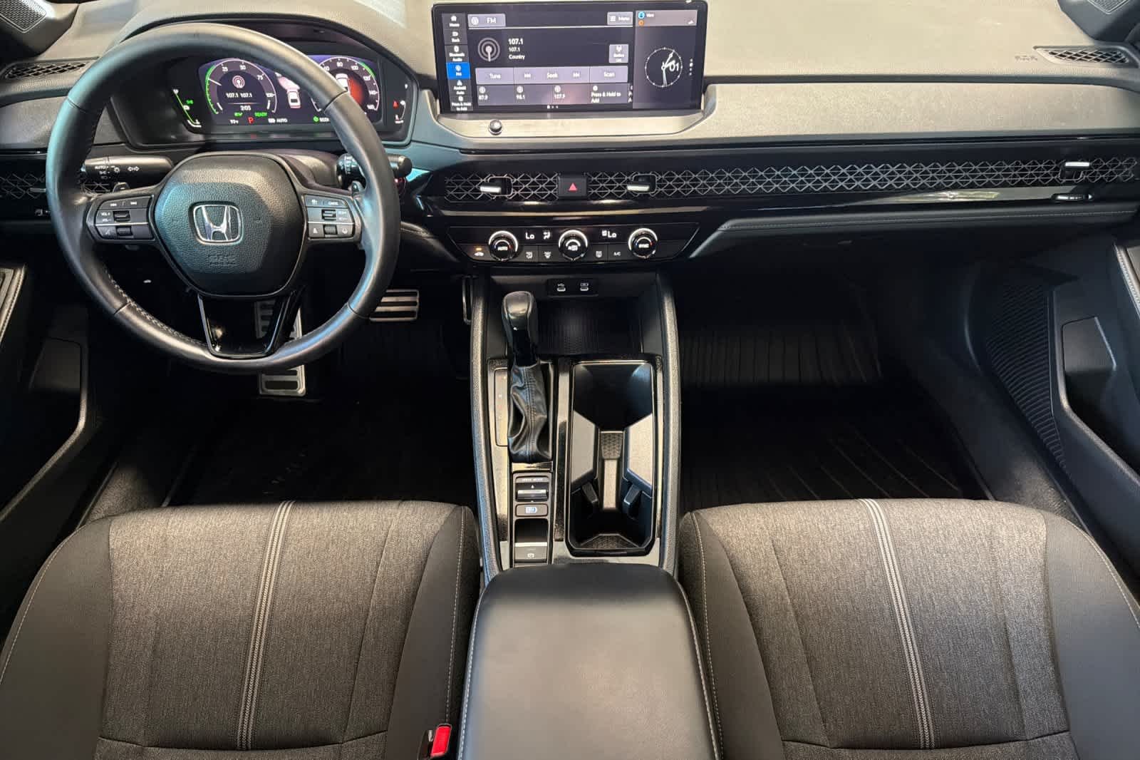 Used 2023 Platinum White Pearl Honda Sport image 3