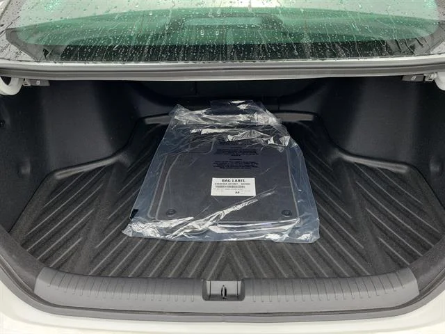 Used 2025 WHITE Honda EX-L image 8