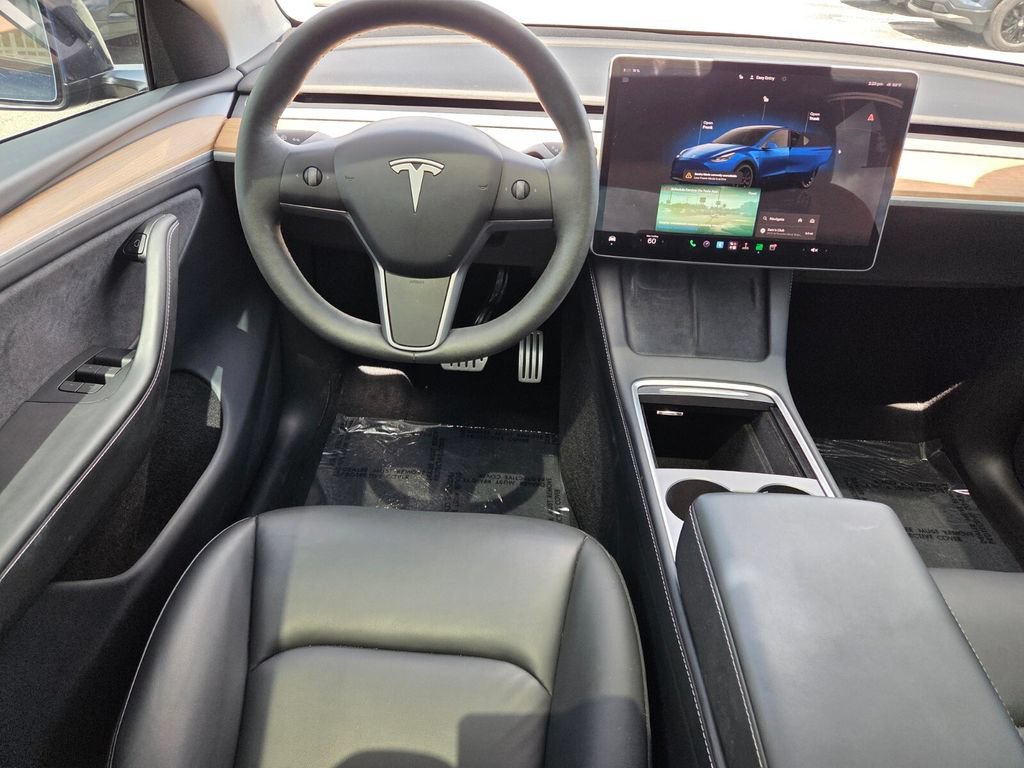 2024 Tesla Model Y Performance - Photo 9