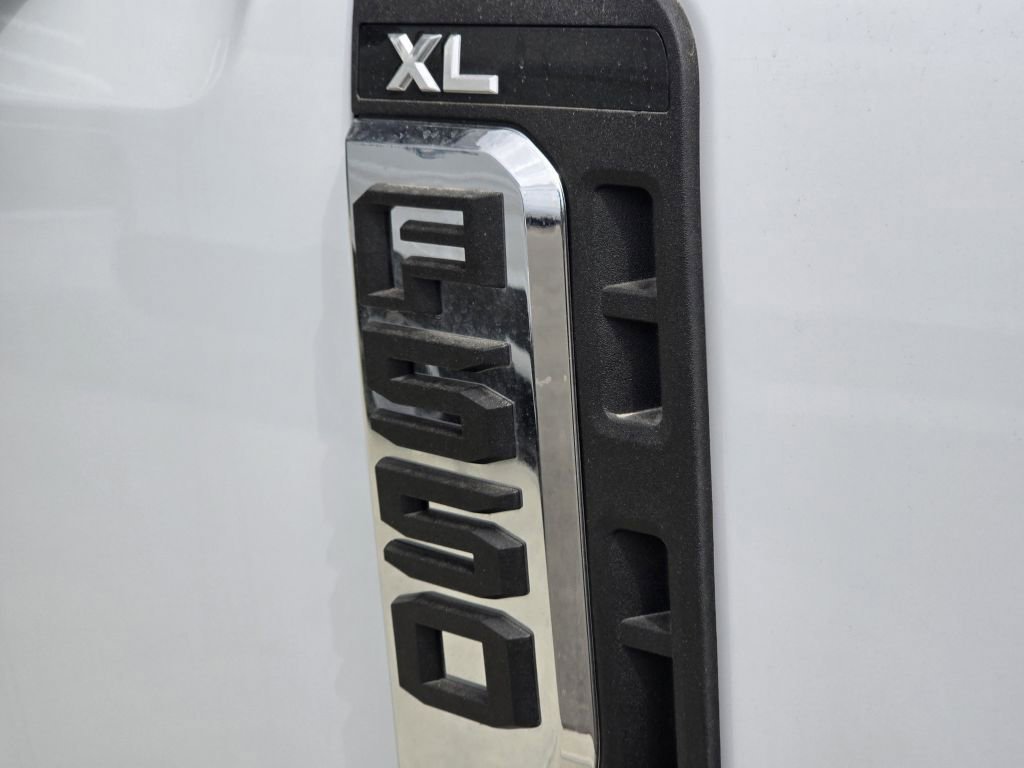 New 2026 Oxford White Ford F-550® XL image 27