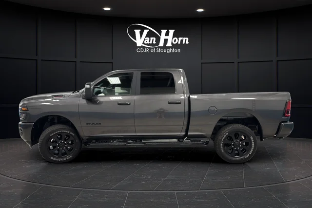 Used 2025 Crystal Metallic Ram Big Horn image 4