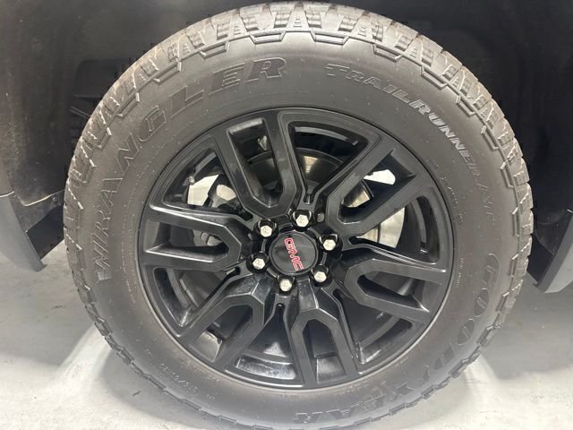 Used 2026 Silver GMC Elevation image 6