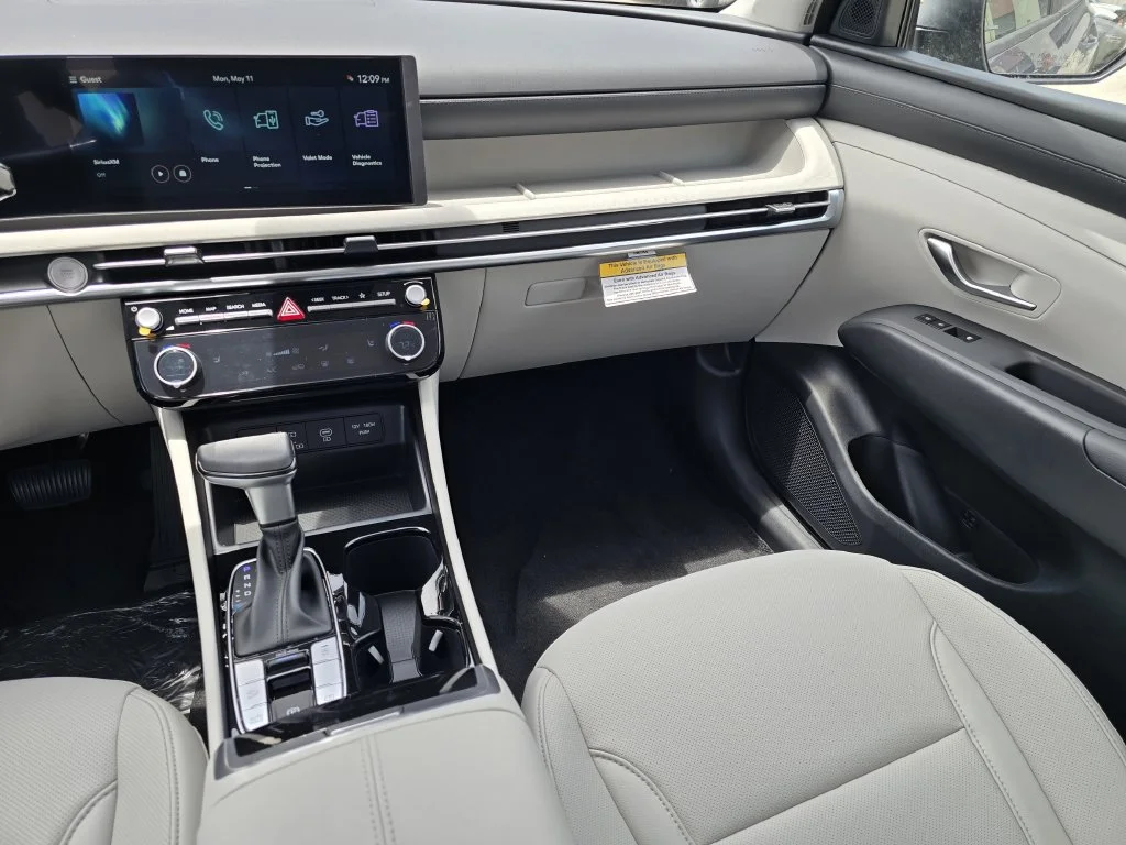 New 2026 Gray Hyundai SEL Plus image 9