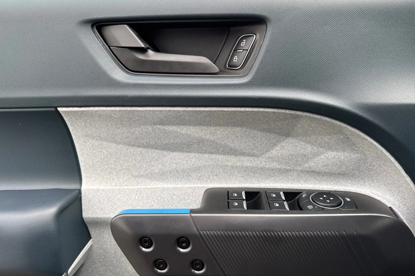 New 2026 Azure Gray Metallic Tri-Coat Ford XLT image 11