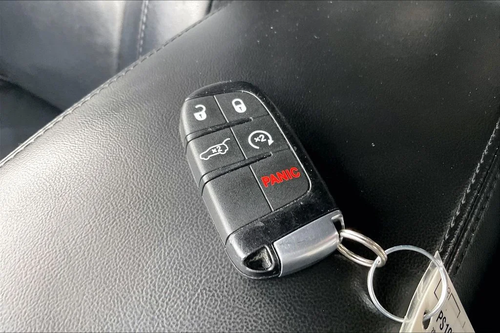 Used 2018 Black Jeep Limited image 11