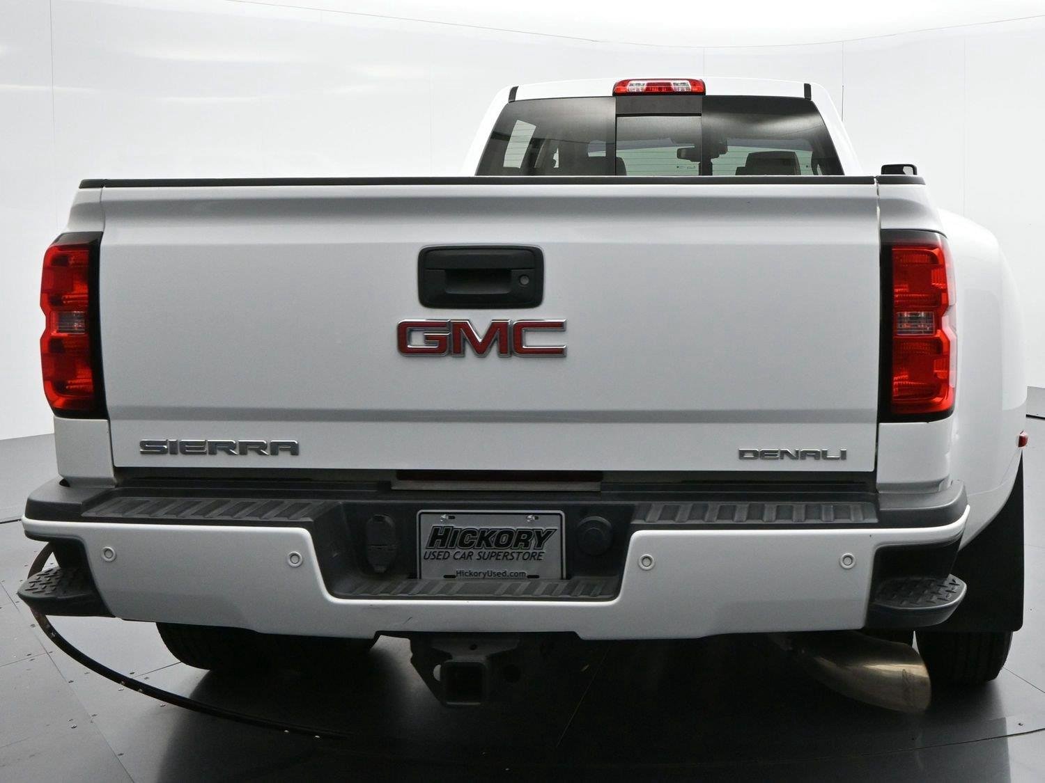 Used 2016 Summit White GMC Denali image 6