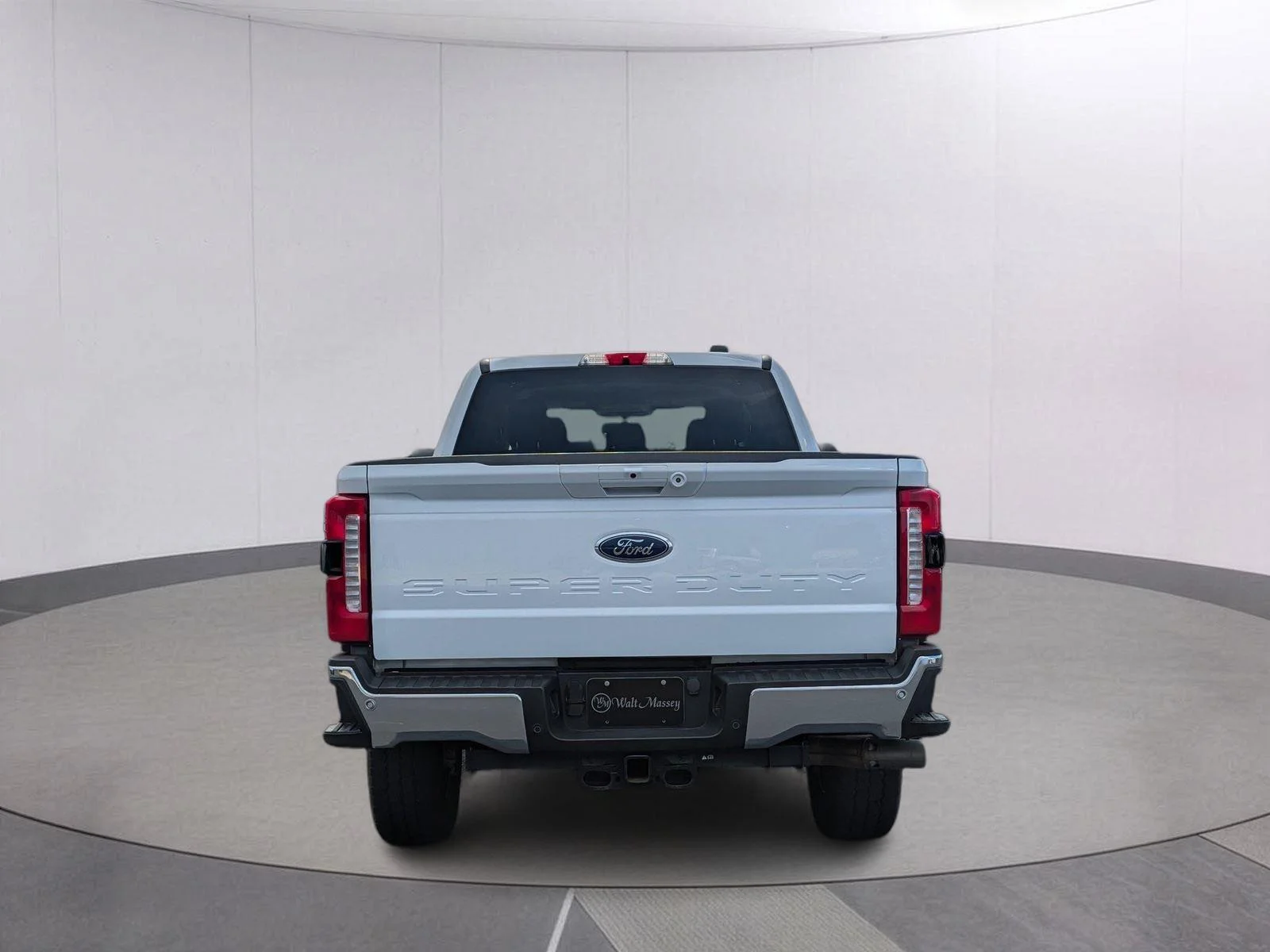 Used 2026 Oxford White Ford Lariat image 2
