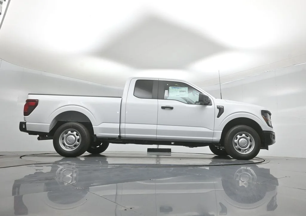 New 2026 White Ford XL image 39