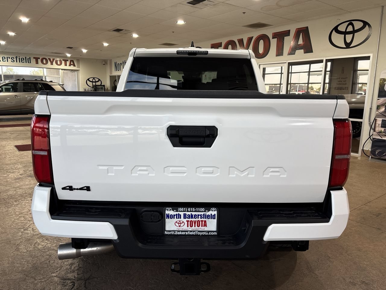 2026 Toyota Tacoma TRD Sport - Photo 9