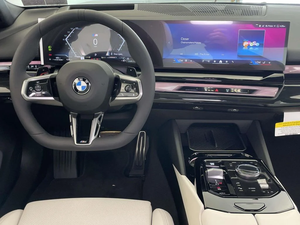 New 2027 Black BMW 530i xDrive image 22