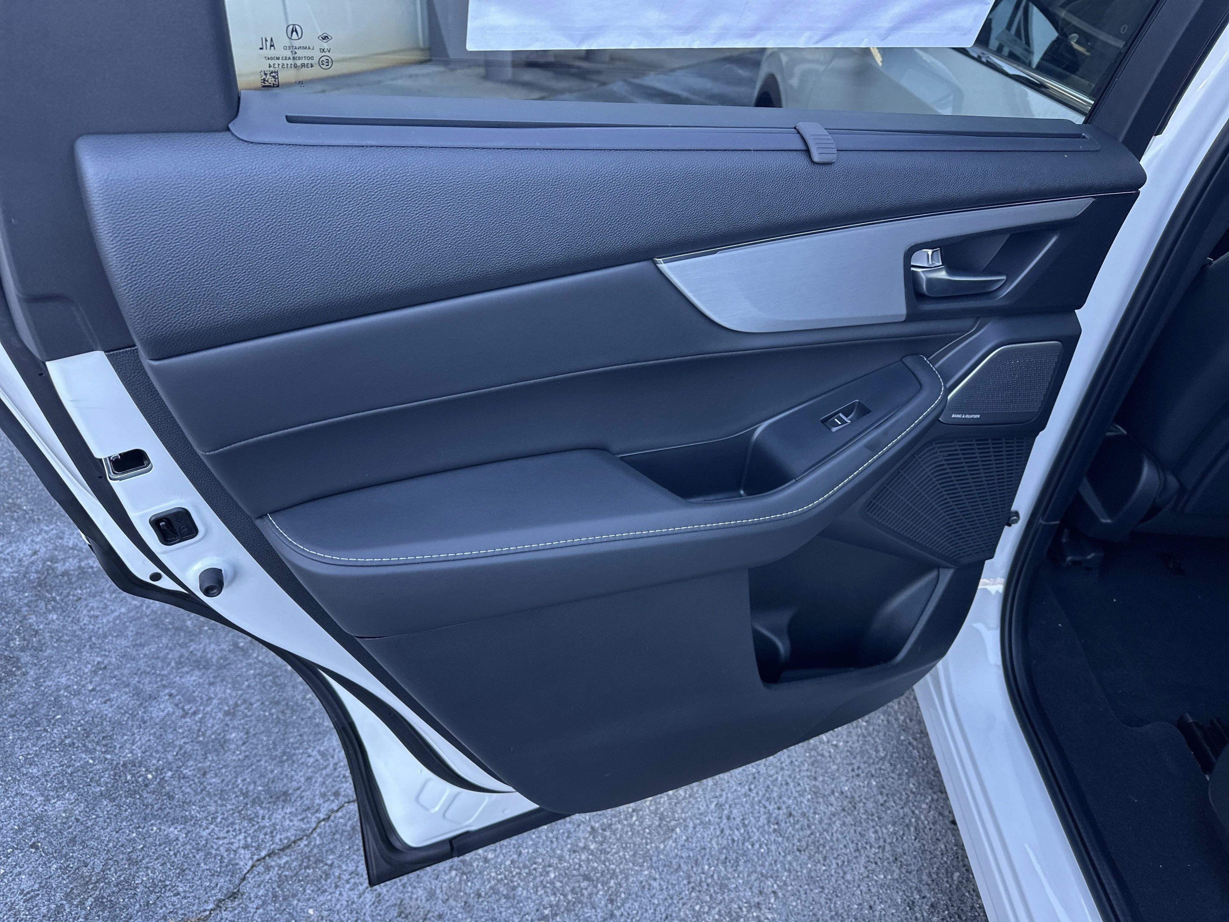 New 2026 Platinum White Pearl Acura w/Technology Package image 14