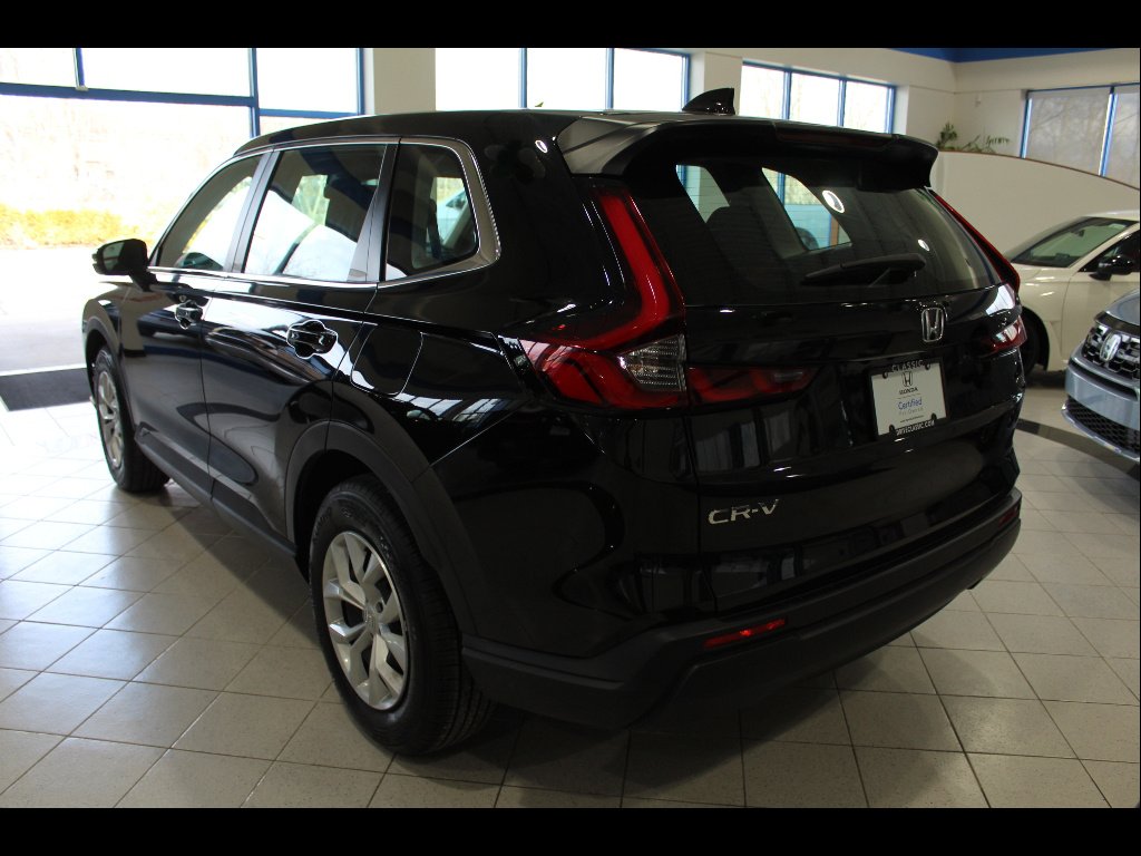 2023 Honda CR-V LX - Photo 6