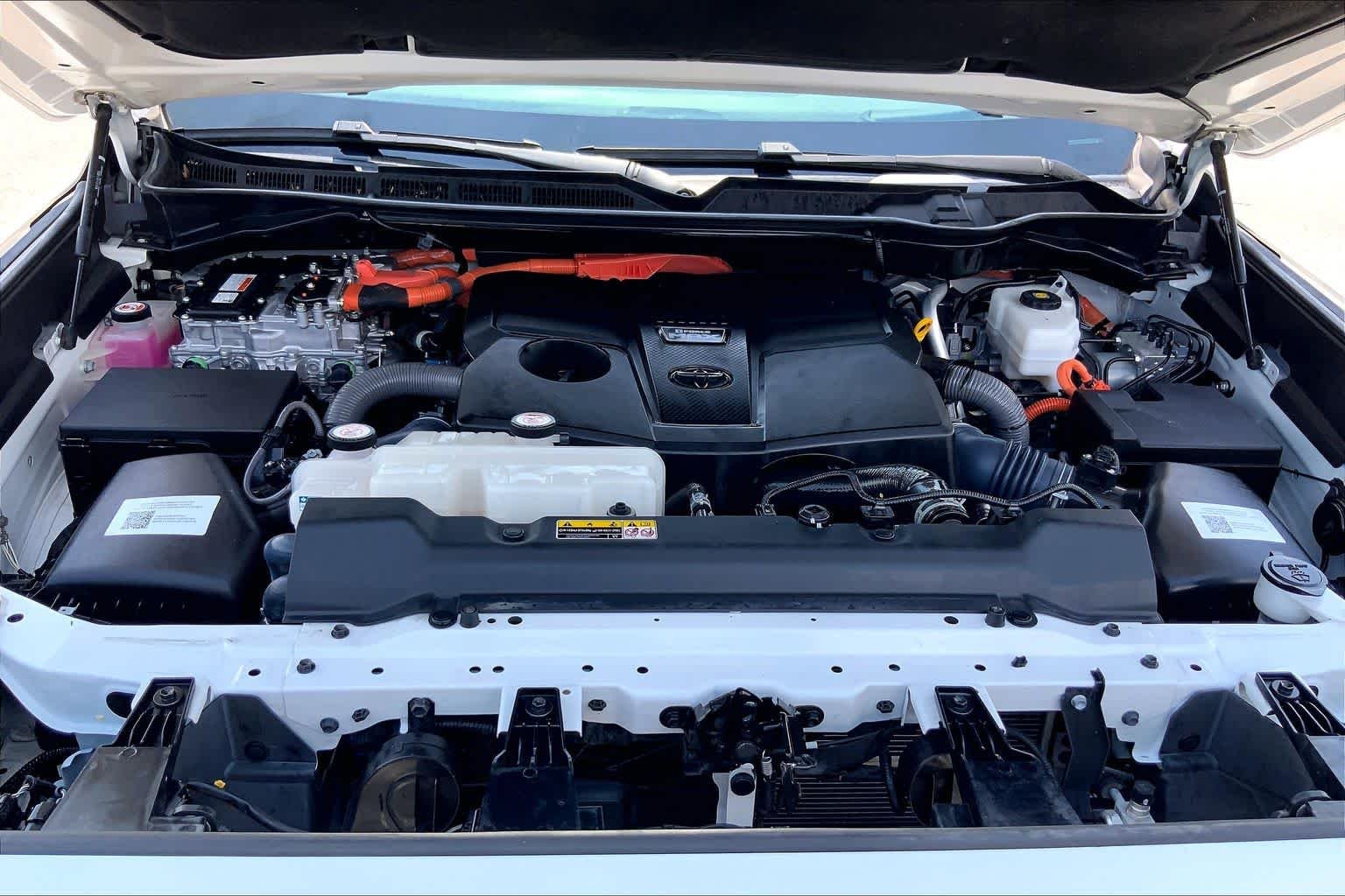 Used 2023 Wind Chill Pearl Toyota Capstone image 31