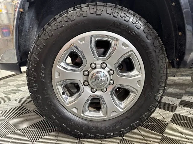 Used 2016 Gray Ram Laramie image 10