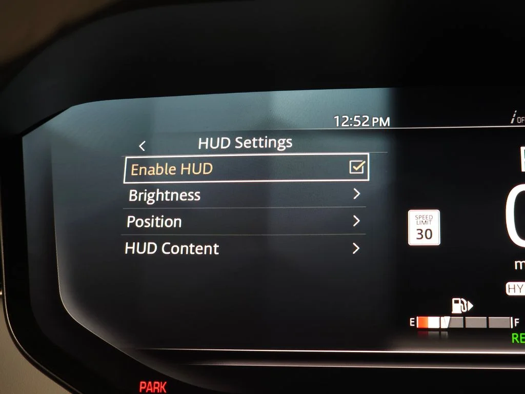 Used 2025 White Land Rover Dynamic SE image 25