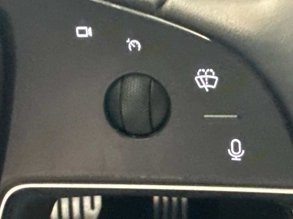 Used 2022 Solid Black Tesla Base image 24