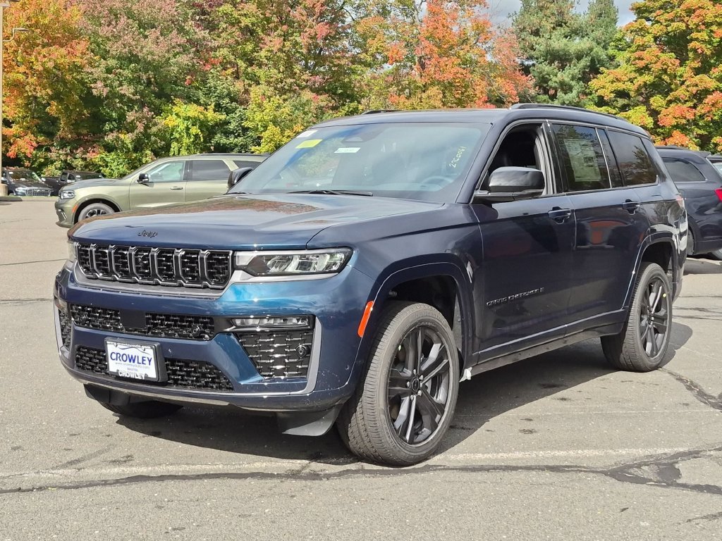 New 2027 Fathom Blue Pearl-Coat Paint Jeep Limited Reserve image 2