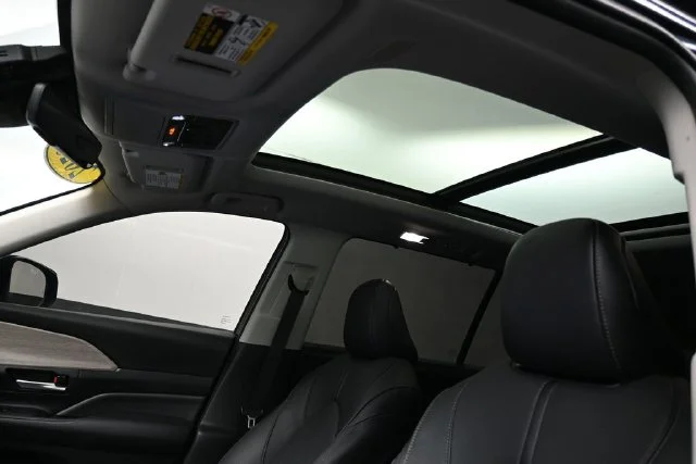 Used 2026  Toyota Limited image 30
