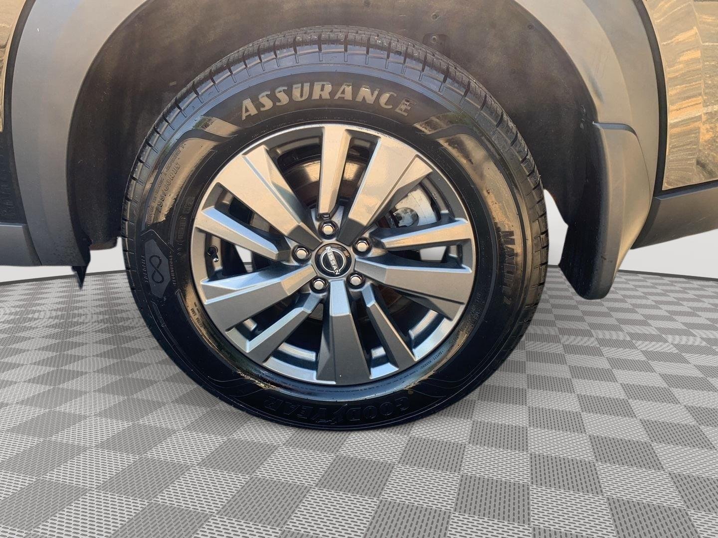 Used 2024 Super Black Nissan SV image 11