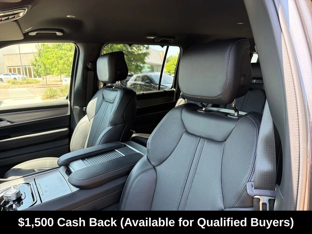 New 2026 Baltic Gray Metallic Clearcoat Jeep Limited Altitude image 19