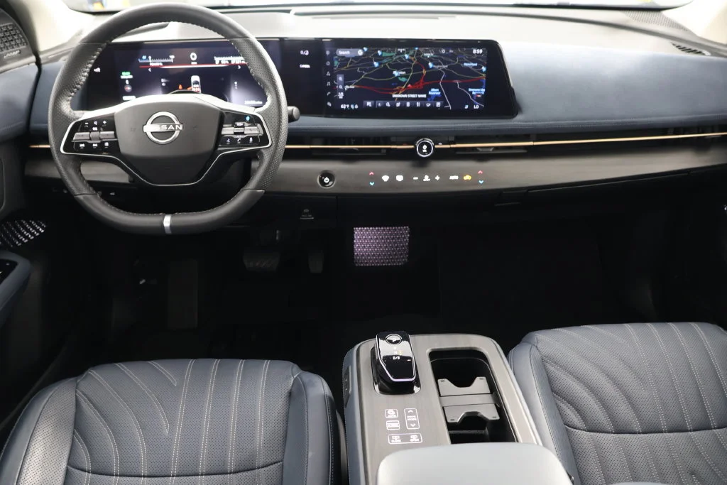 Used 2023 Black Nissan PLATINUM+ e-4ORCE image 2