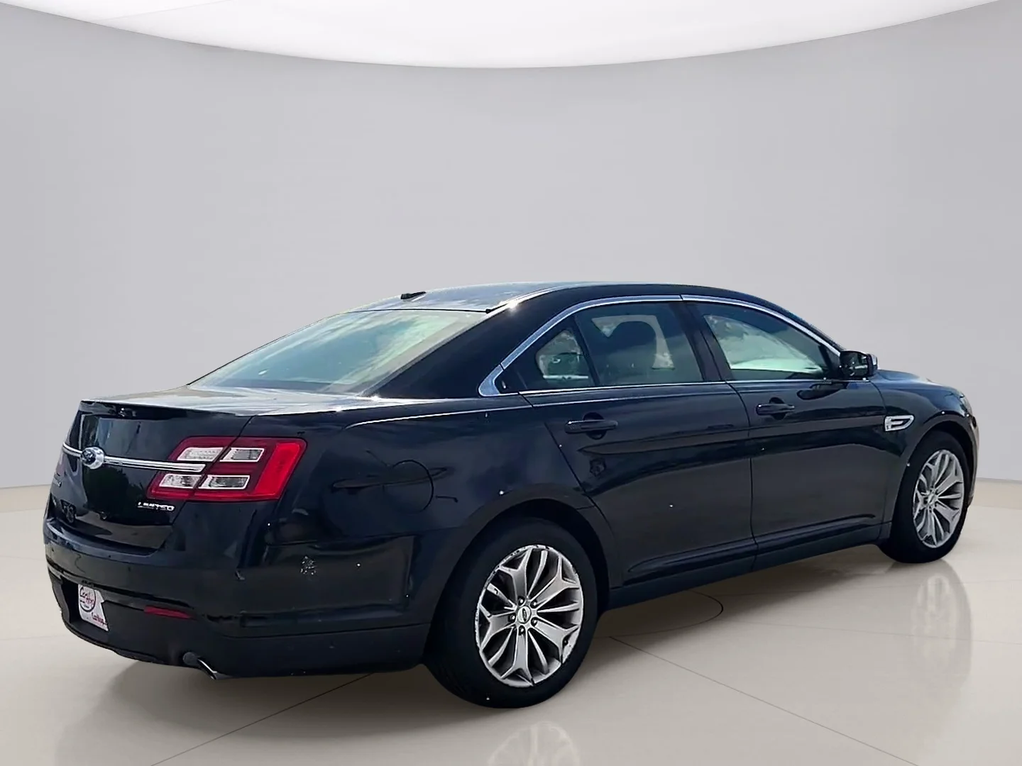 Used 2016 Black Ford LIMITED image 5
