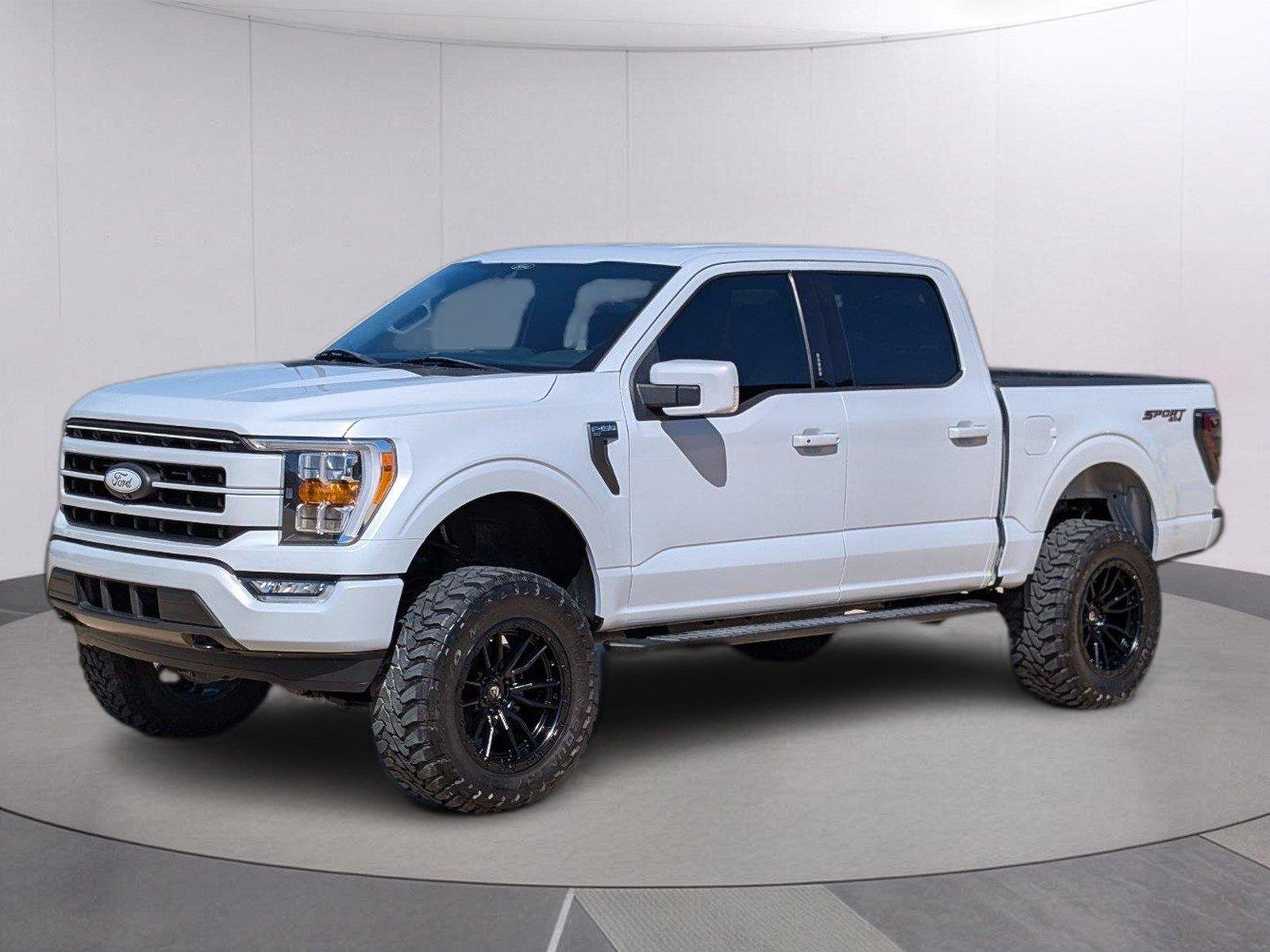 Used 2021 Space White Ford XLT image 1